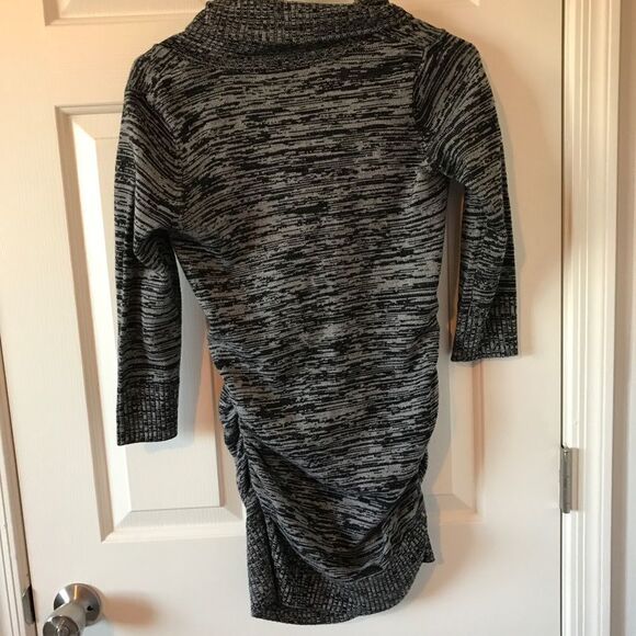 Maternity 3/4 sleeve top (T6) - Picture 2 of 6